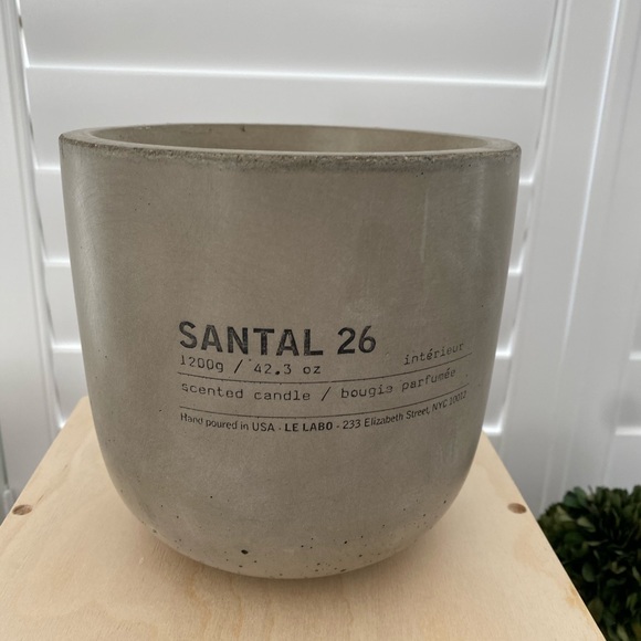 Santal 26 Concrete Candle
LE LABO NEW 🔥NO OFFERS🔥 - Picture 5 of 8